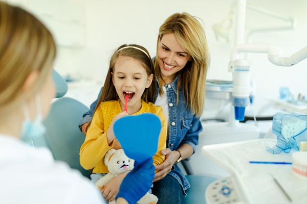 Tips For Taking Your Kids To A Family Dentist